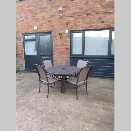 Entire House - Cheshire Oaks/Ellesmere Port Luaran gambar