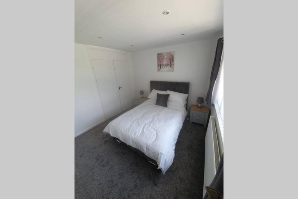 Entire House - Cheshire Oaks/Ellesmere Port Luaran gambar